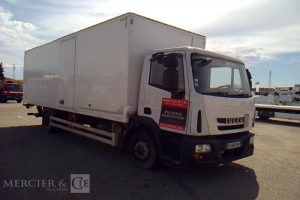 IVECO ML 120E18 PORTEUR HAYON 4X2 PTAC 11.99T HAYON BLANC CS-643-NN