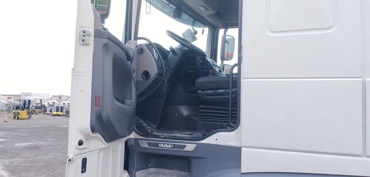 DAF TRACTEUR ROUTIER XF 480 FT – DIESEL – 537718 KM – ANNEE 2018 BLANC FA-285-LZ