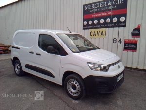 FIAT DOBLO FG TAILLE M 950KG 1,5 BLUEHDI 100 CONFORT BLANC GM-166-LF