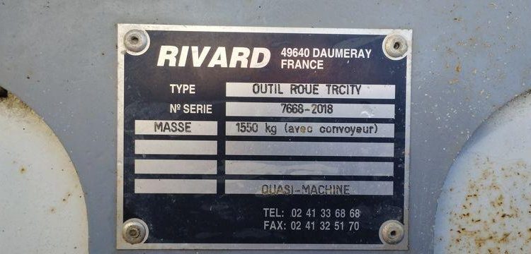 RIVARD TRANCHEUSE DE SOL RIVCITY TRCITY SUR CHENILLES AVEC TAPIS CONVOYEUR – 226 HEURES  RV8326