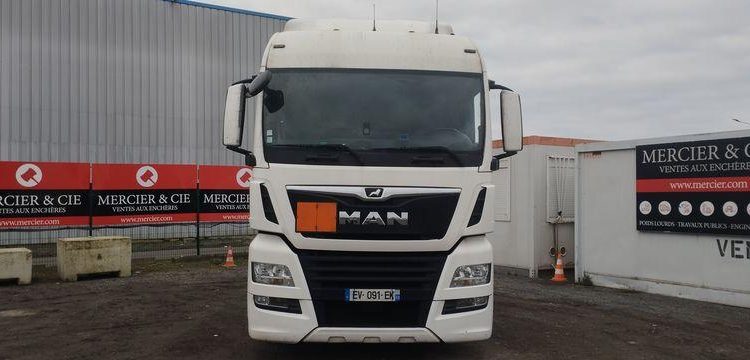 MAN TRACTEUR ROUTIER TGX 18.500 4X2 – LLS-U – AN 2018 – 565910 KM BLANC EV-091-EK