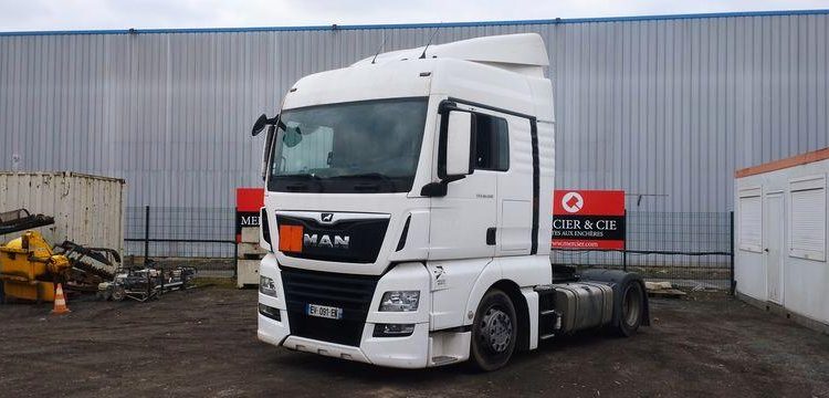 MAN TRACTEUR ROUTIER TGX 18.500 4X2 – LLS-U – AN 2018 – 565910 KM BLANC EV-091-EK