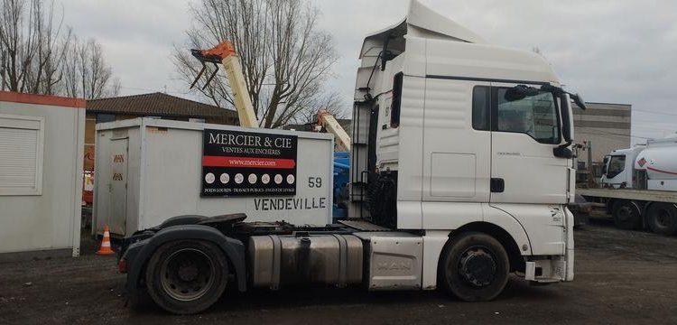 MAN TRACTEUR ROUTIER TGX 18.500 4X2 – LLS-U – AN 2018 – 565910 KM BLANC EV-091-EK