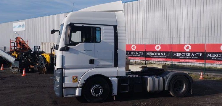 MAN TRACTEUR ROUTIER TGX 18,500 – 19 T – AN 2019 – 392630 KM BLANC FH-673-MT