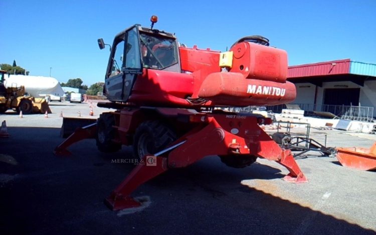 MANITOU CHARIOT ROTATIF MRT1840  18M  4T – 3816H – AN2013 ROUGE MRT1840