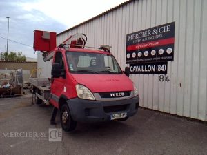 IVECO 35S11 NACELLE SUR VL 16M – 5834H ROUGE BG-475-AP