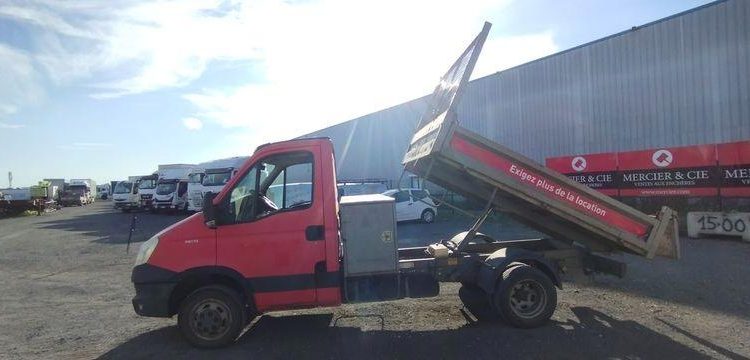 IVECO 35C13 BENNE  CR-903-RS