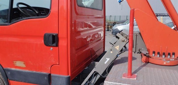 IVECO 35S AVEC NACELLE MULTITEL 160ALUDS 16M DIESEL – 3578 HEURES – 49444 KMS ROUGE CT-654-BC