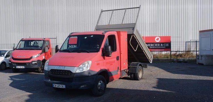 IVECO 35C13 BENNE SIMPLE CABINE COFFRE  CW-489-DE