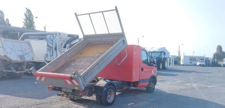 IVECO 35C13 BENNE SIMPLE CABINE COFFRE  CW-489-DE