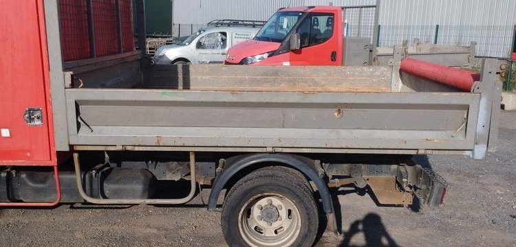 IVECO 35C13 BENNE SIMPLE CABINE COFFRE  CW-489-DE