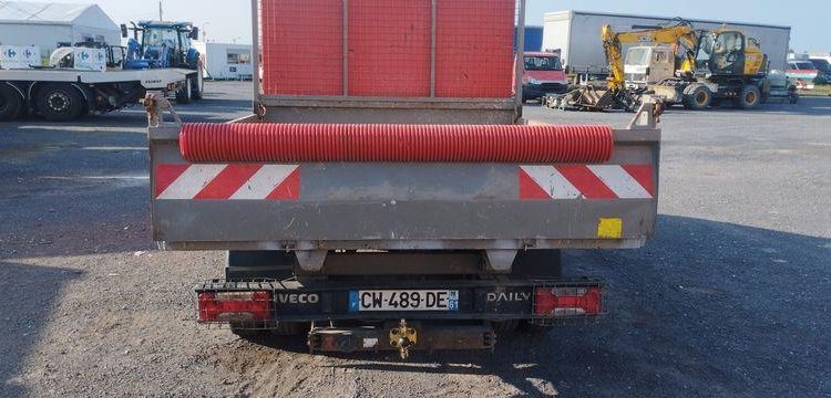 IVECO 35C13 BENNE SIMPLE CABINE COFFRE  CW-489-DE