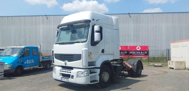 RENAULT TRACTEUR ROUTIER PREMIUM DIESEL – PTAC 19T – PTRA 44T – 450027 KMS BLANC DA-451-QQ