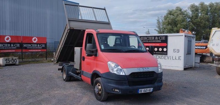 IVECO 35C13 BENNE SIMPLE CABINE COFFRE  DE-045-GE