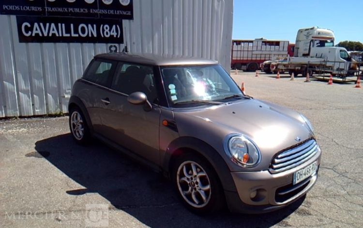 MINI COOPER 1,6D 110CH CHAMPAGNE DH-466-RQ