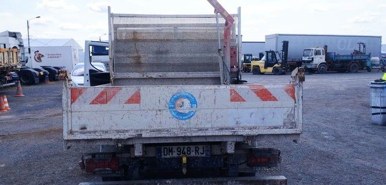 IVECO DAILY 35C15 BENNE + GRUE – 7 PLACES + COFFRE BLANC DM-948-RJ