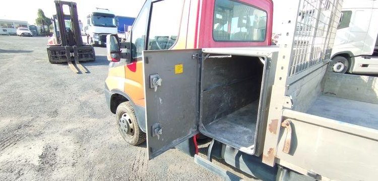 IVECO DAILY 35C13 BENNE SIMPLE CABINE COFFRE – NON ROULANT  DW-789-WQ