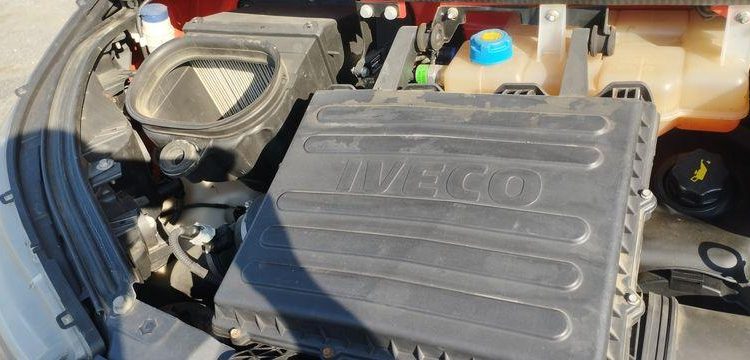 IVECO DAILY 35C13 BENNE SIMPLE CABINE COFFRE – NON ROULANT  DW-789-WQ