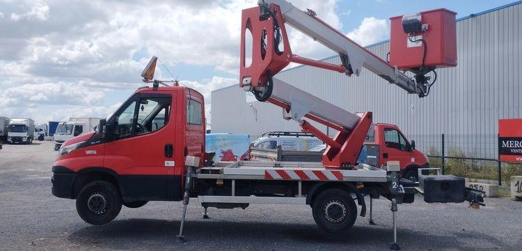 IVECO DAILY AVEC NACELLE MULTITEL MX170 16M – NON ROULANT  EC-787-KC