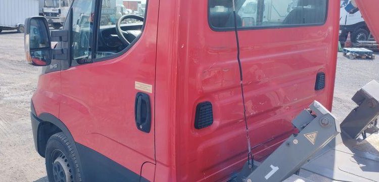 IVECO DAILY 35C13 AVEC NACELLE MULTITEL 160ALU 16M – DIESEL – 3162 H – 97754 KMS ROUGE EE-126-ED