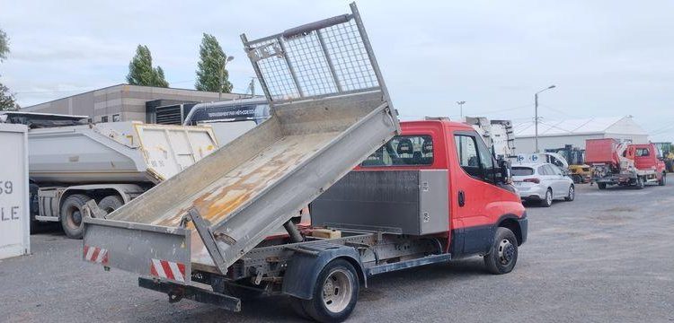 IVECO 35C12 BENNE SIMPLE CABINE COFFRE  EH-611-GD