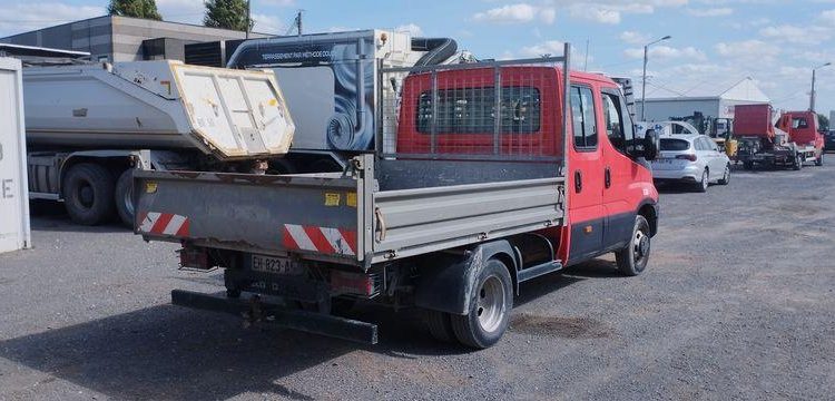 IVECO 35C13BENNE DOUBLE CABINE  EH-823-AN