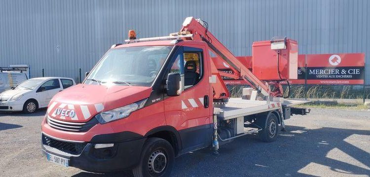 IVECO 35S12 AVEC NACELLE GSR 16M  EL-587-PY