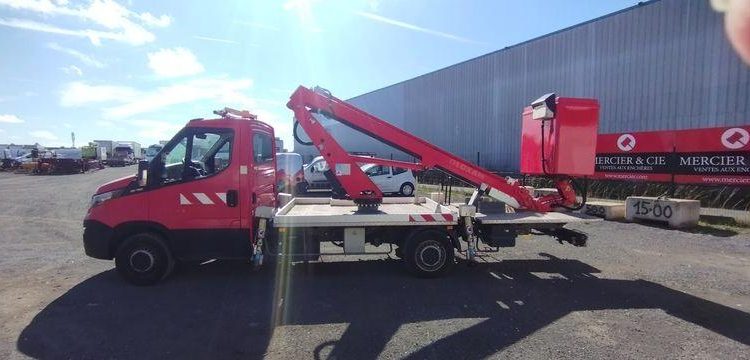 IVECO 35S12 AVEC NACELLE GSR 16M  EL-587-PY