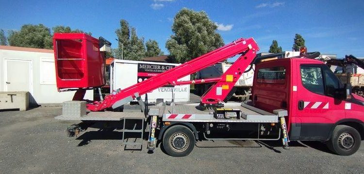 IVECO 35S12 AVEC NACELLE GSR 16M  EL-587-PY