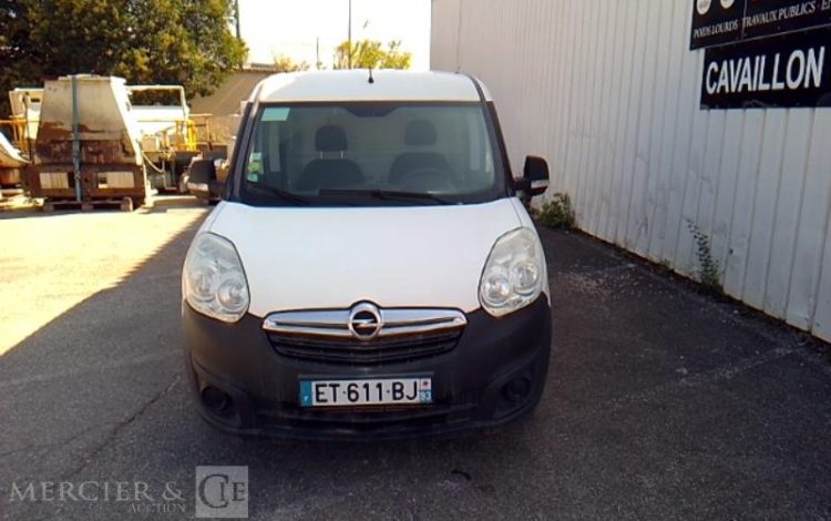 OPEL COMBO 1.3 CDTI 95 CV  ET-611-BJ