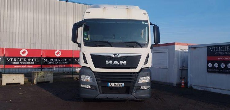 MAN TGX 18,500 – 19 T – AN 2019 – 430650 KM BLANC FJ-661-WM