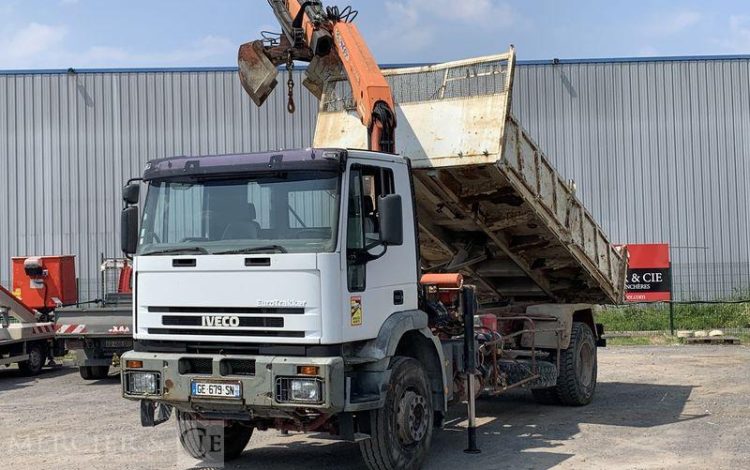 IVECO CAMION 4×2 BLANC GE-769-SN