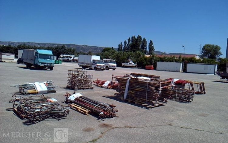 LOT ECHAFFAUDAGE  LOTS7