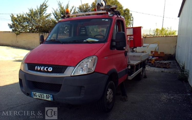 IVECO 35S11 AVEC NACELLE MULTITEL 160ALU 16M  BG-493-AP