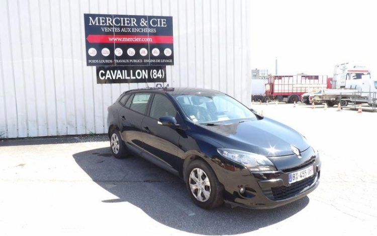 RENAULT MEGANE ESTATE 1,5 DCI 110CH CHAMPION OVALIE NOIR BX-455-DH