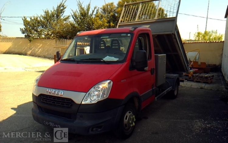 IVECO 35C13 BENNE SIMPLE CABINE COFFRE  CW-985-WN