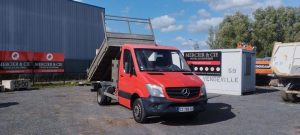 MERCEDES SPRINTER BENNE AVEC COFFRE ACIER DIESEL – 20493 KMS – ANNEE 2013 ROUGE CZ-788-QJ