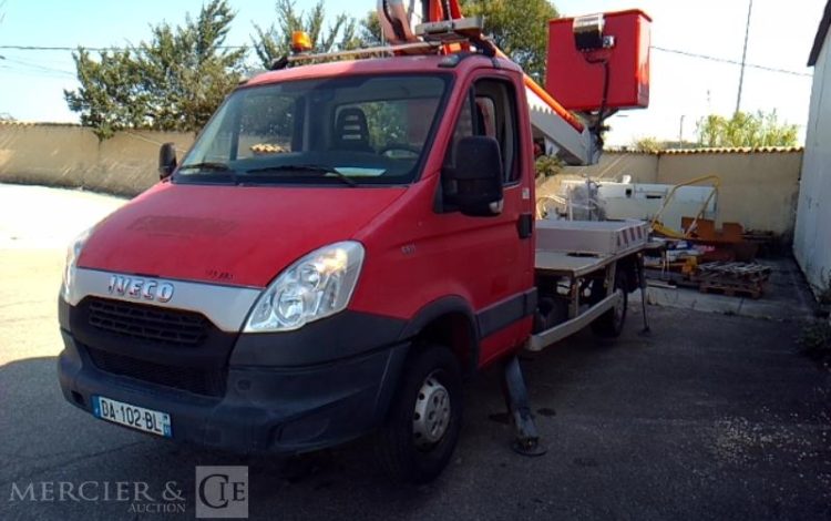 IVECO 35S11 AVEC NACELLE MULTITEL MT202DS 20M  DA-102-BL