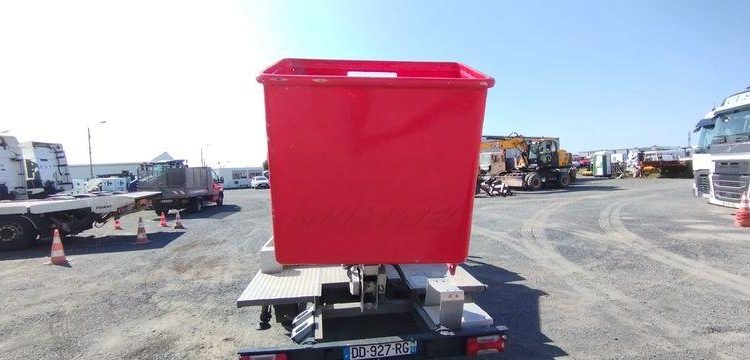 IVECO 35S11 AVEC NACELLE MULTITEL MT202DS 20M – NON ROULANT ROUGE DD-927-RG