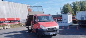 IVECO 35C13 BENNE SIMPLE CABINE COFFRE ROUGE DE-370-FV