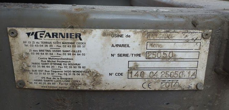 IVECO 35C13 BENNE SIMPLE CABINE COFFRE ROUGE DE-370-FV