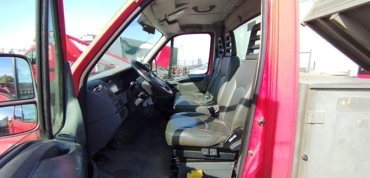 IVECO 35C13 BENNE SIMPLE CABINE COFFRE ROUGE DE-370-FV