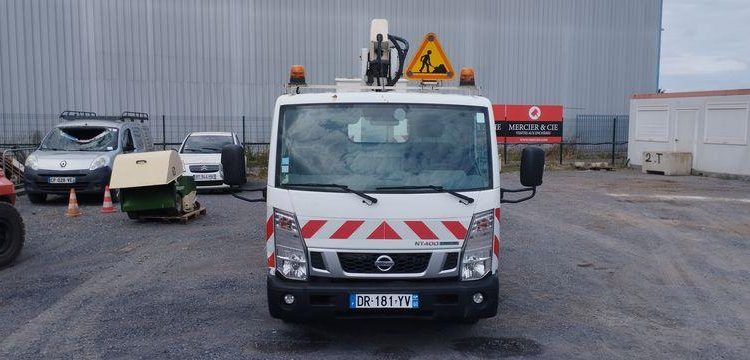 NISSAN CABSTAR AVEC NACELLE MULTITEL 160ALUDS 16M NON ROULANT  DR-181-YV