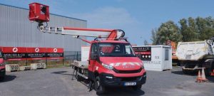 IVECO 35S11 AVEC NACELLE MULTITEL MT202DS 20M ROUGE DS-558-CW