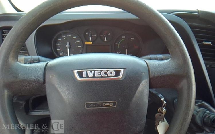 IVECO 35C13 BENNE SIMPLE CABINE COFFRE  DV-881-LQ