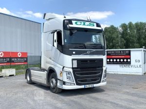 VOLVO FH 42 T3HA 460 CH – DIESEL – PTAC – 19T – PTRA 44T – 496691 KMS – ANNEE 2018 BLANC FA-331-QZ