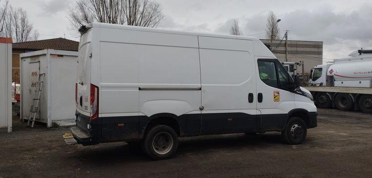 IVECO DAILY 50C18HA8 V12 FG – AN 2020 – 28120 KM BLANC FP-931-TF