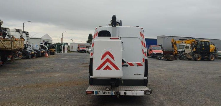 RENAULT MASTER NACELLE 12m – DIESEL – 22056 KMS – ANNEE 2021 BLANC GD-289-NH