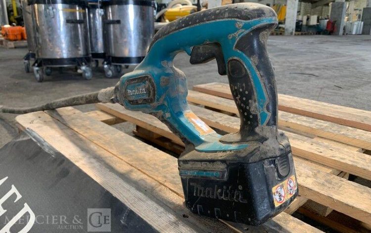 MAKITA BVR450  AIG010017