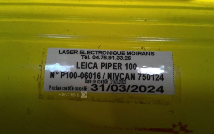 LEICA PIPER 100  NIV750124